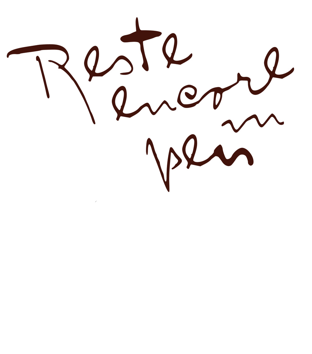 Handwritten text 'Reste encore plus' in brown on a white background