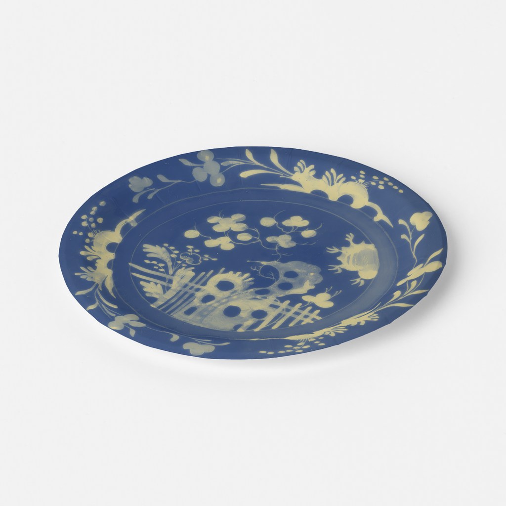 La Chinoiserie Cobalt chinoiserie garden paper plate angled