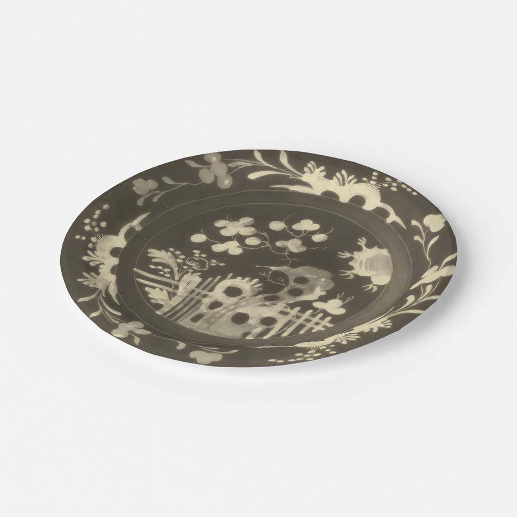 La Chinoiserie Fawn chinoiserie garden paper plate angled