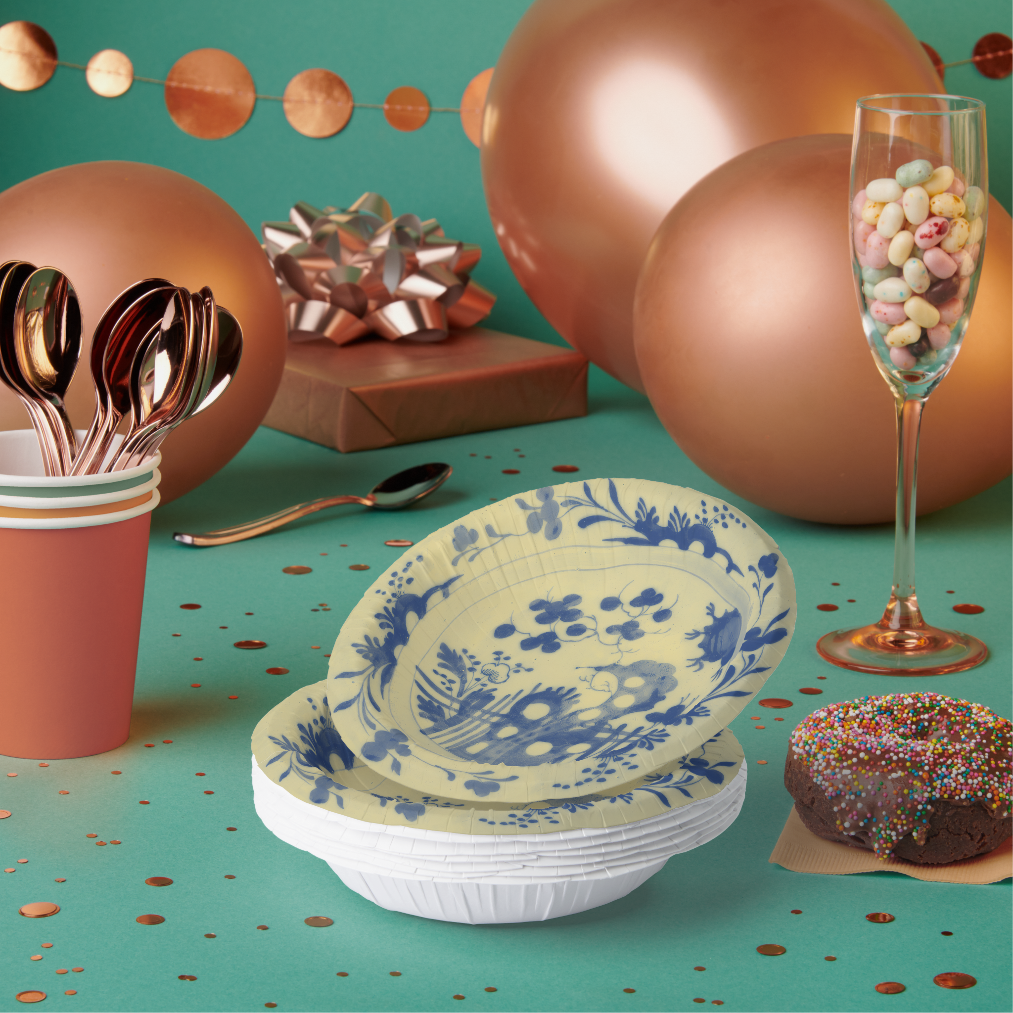 La Chinoiserie Porcelain chinoiserie garden paper tableware