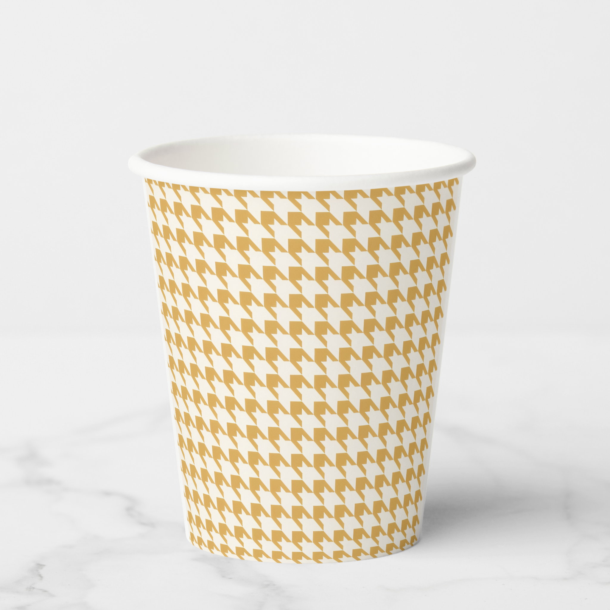 Vintage Voyagers France Golden Paper Party Cups