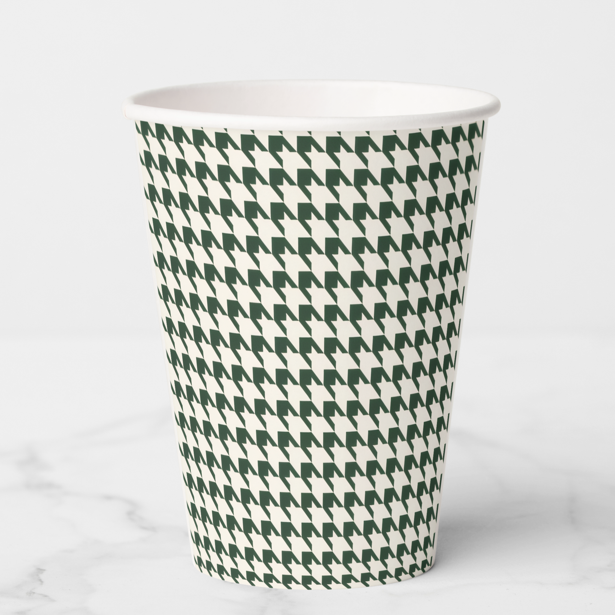 Vintage Voyagers France Hedge Paper Party Cups