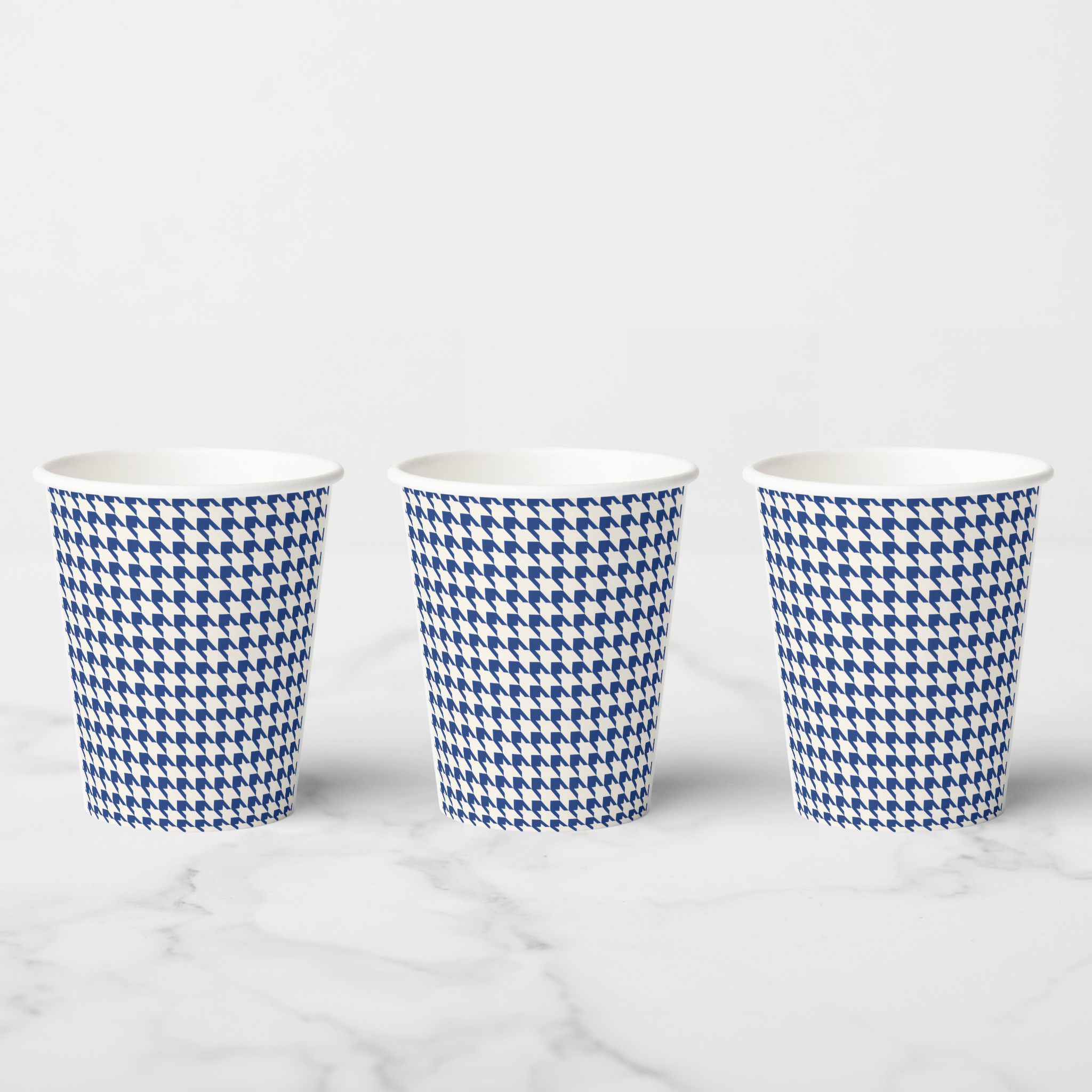 Vintage Voyagers France Peacock Paper Party Cups